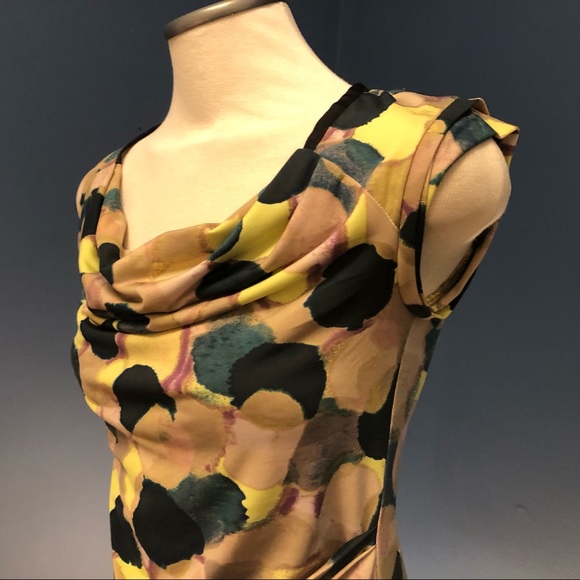 Cowl neck sleeveless blouse - Picture 2 of 8